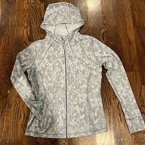 Lululemon defined hooded Jacket (nulu)